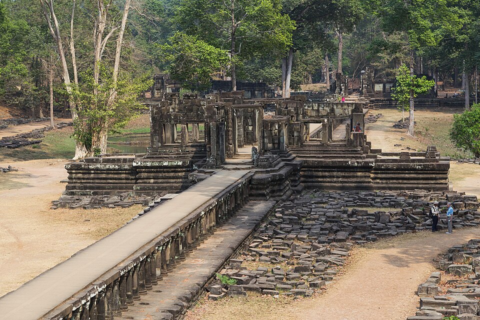 Chaussée du Baphuon — Angkor Thom