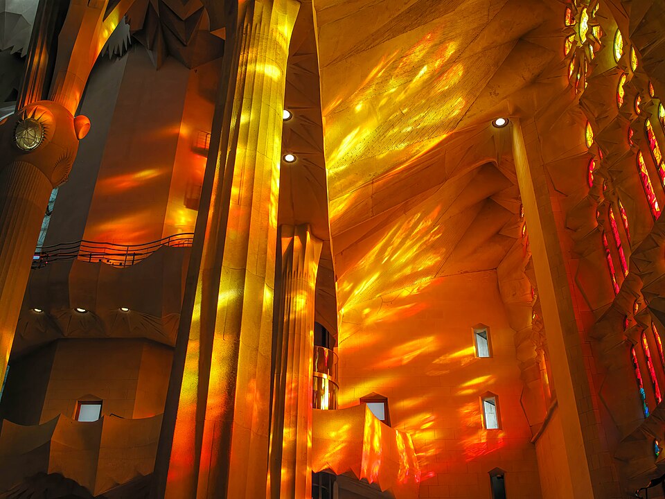 La Lumière Rouge du Coucher de Soleil — Sagrada Família
