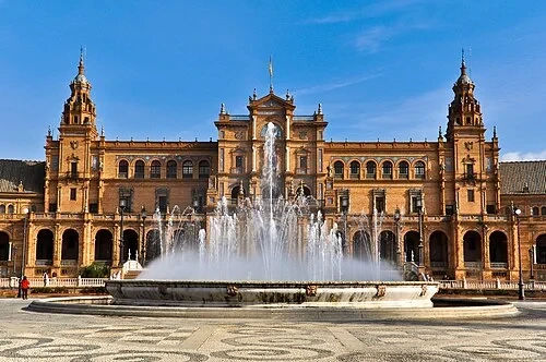 Vicente Traver Fountain — Plaza de España audio guide stop
