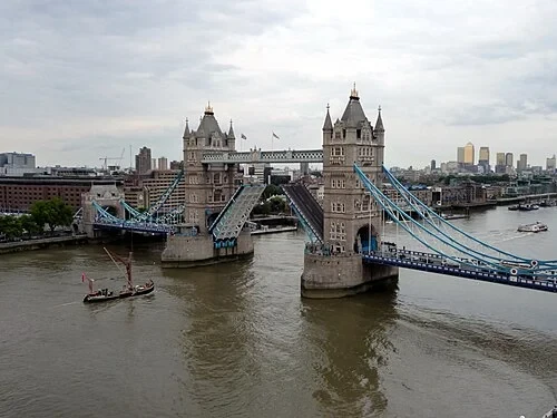 Le pont levant — Tower Bridge