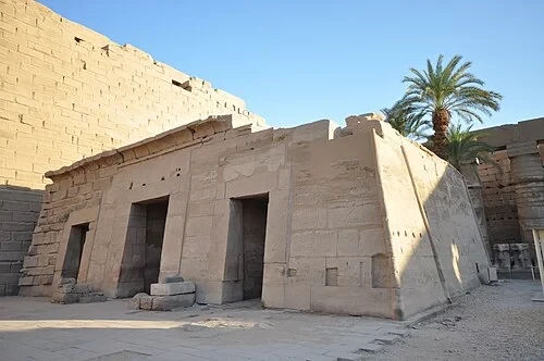 Kapelle von Sethos II. in Karnak (Theben)
