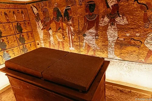 Le jeune roi — Valley of the Kings