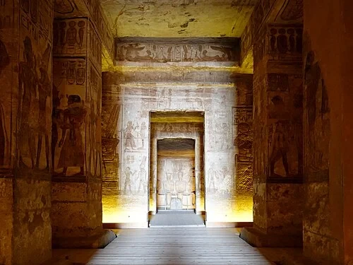 La petite salle hypostyle du Grand Temple — Abu Simbel