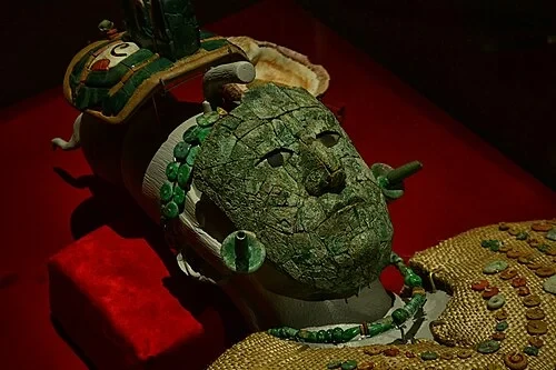 皇家葬礼珠宝 — Palenque