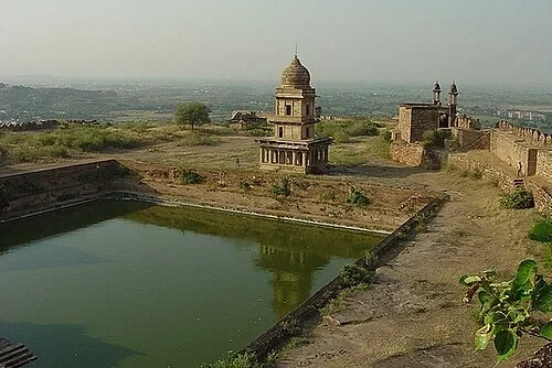 Le Bassin du Sacrifice — Gwalior Fort