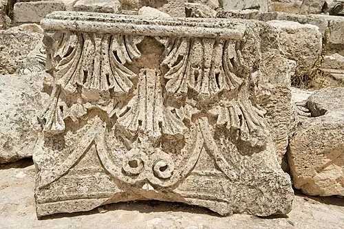 تيجان كورنثية
