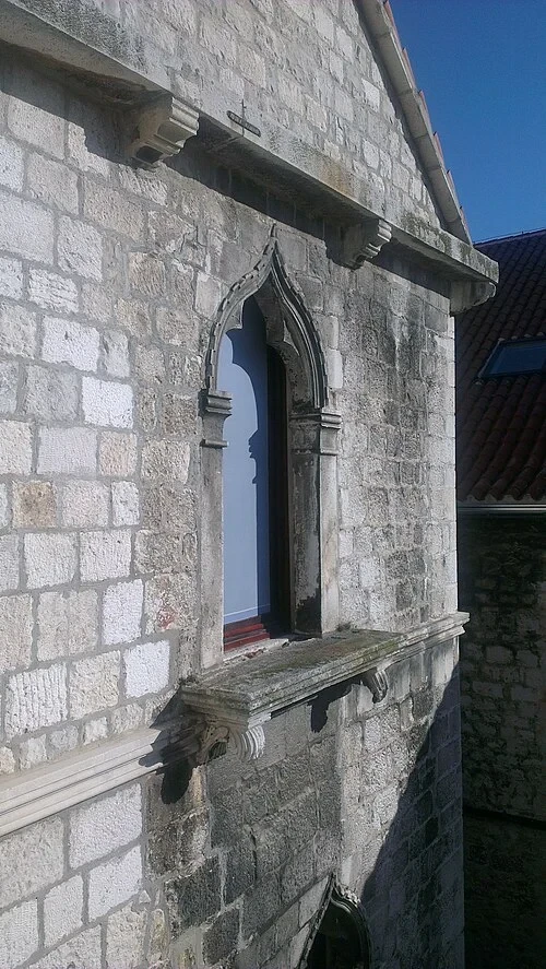 La fenêtre gothique trifora — Diocletian's Palace