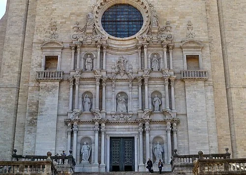 La façade baroque — Catedral de Girona