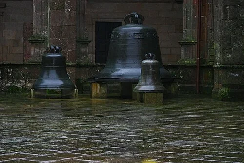Les cloches de la guerre — Catedral de Santiago de Compostela