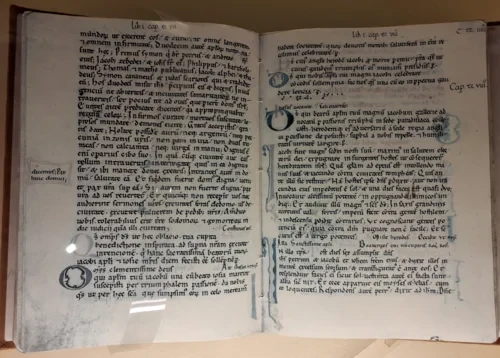 Le manuscrit volé — Catedral de Santiago de Compostela