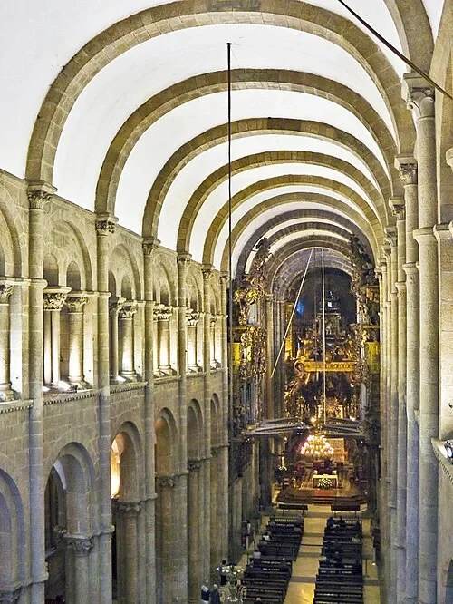 La nef centrale — Catedral de Santiago de Compostela