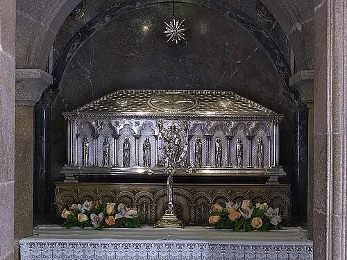 L'urne en argent — Catedral de Santiago de Compostela