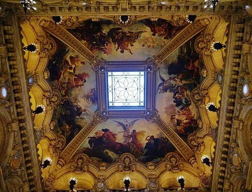 Le plafond de l'escalier — Palais Garnier