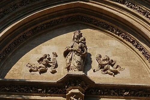 La Vierge à l'Enfant — Llotja de la Seda