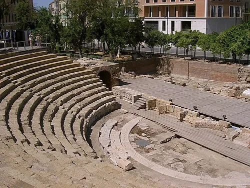La courbe vitruvienne — Teatro Romano de Málaga