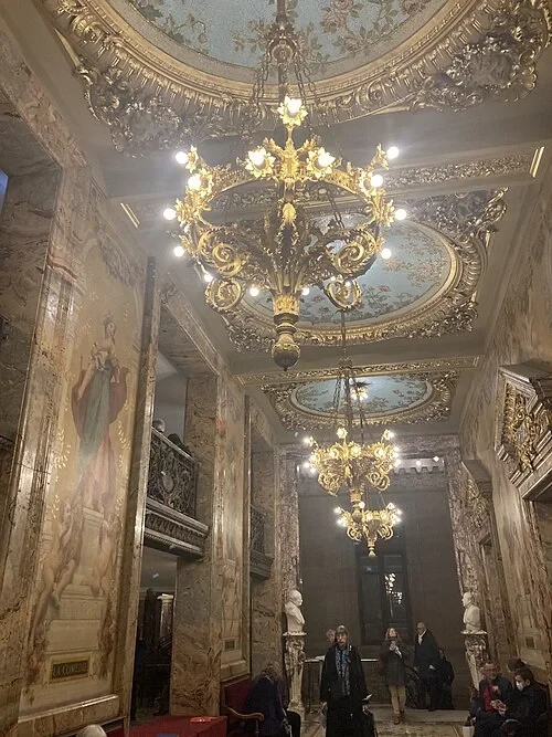 La Galerie de Bronze — Opéra-Comique