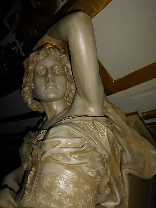 Sculpter l'intérieur — Opéra-Comique