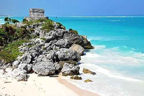 Temple du Dieu du Vent — Tulum Archaeological Site
