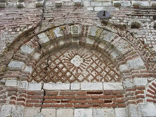 Maçonnerie décorative médiévale