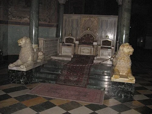 The Royal Thrones