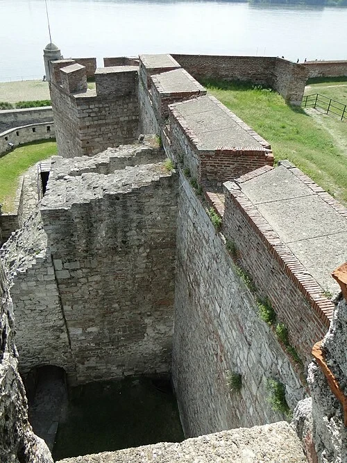 Les remparts défensifs — Baba Vida Fortress