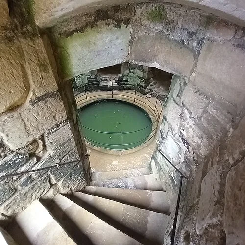 Le Puits de la tour Sud-Ouest — Bodiam Castle