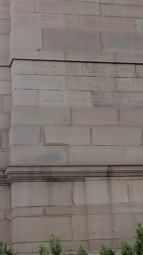 Les noms des disparus — India Gate