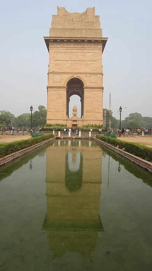 L'approche monumentale — India Gate