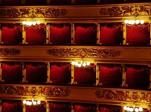 Gilded Box Details