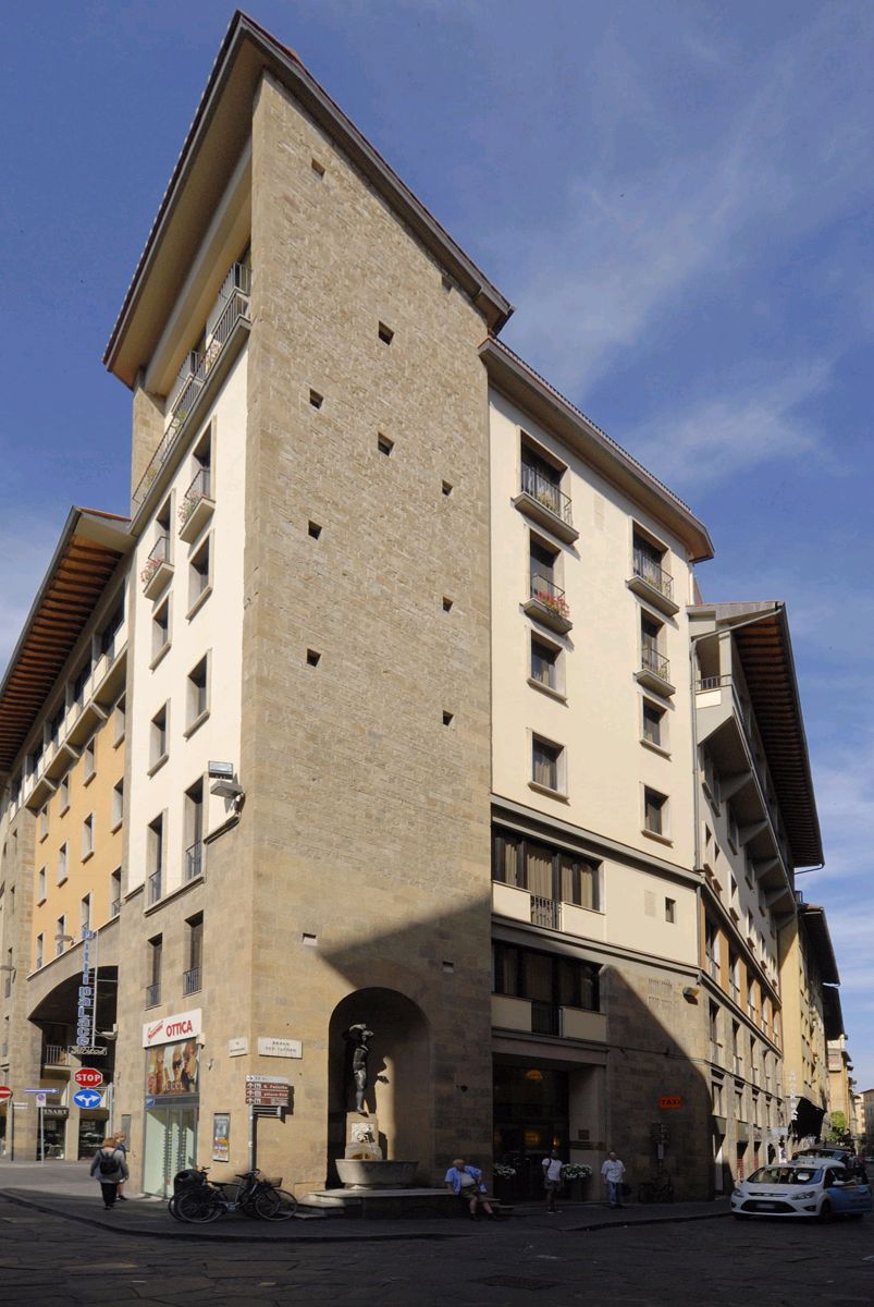 Tour Rossi — Ponte Vecchio