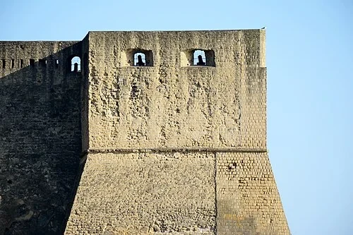 Der Normannenturm — Castel dell'Ovo