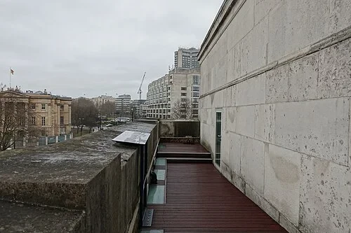 Les Terrasses Supérieures — Wellington Arch