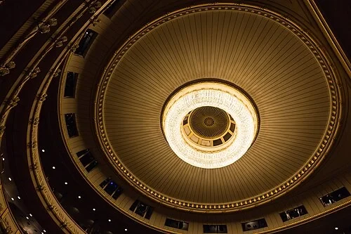 Le Lustre principal — Wiener Staatsoper
