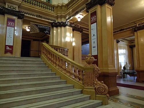 Le grand foyer en marbre — Teatro Colón