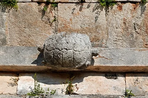 צבי האבן — Uxmal