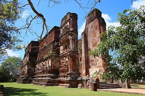 兰卡提拉卡佛殿 (Lankatilaka Image House) — Polonnaruwa