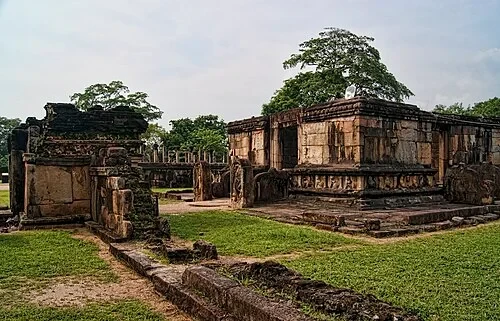 哈塔达格舍利塔 — Polonnaruwa