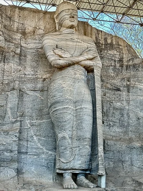 立佛像 (Standing Buddha Statue) — Polonnaruwa