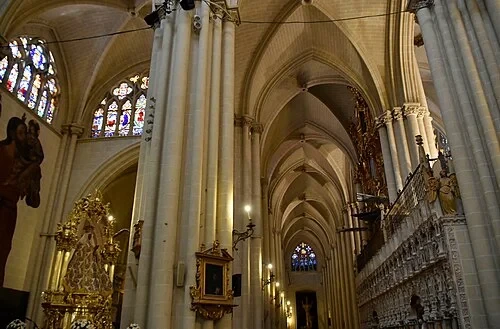 La nef centrale — Catedral de Toledo