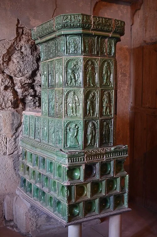 Le poêle en faïence verte — Wartburg