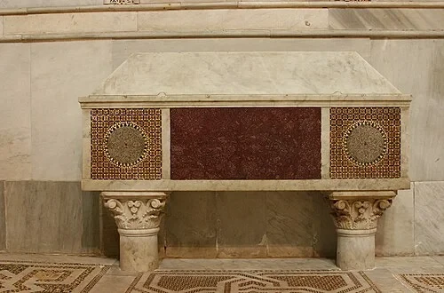 Tumba de Margarita de Navarra, reina de Sicilia — Cattedrale di Monreale