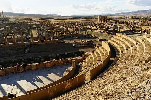 La vue depuis le dernier rang — Timgad