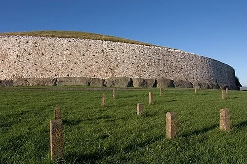 L'histoire de la reconstruction — Newgrange