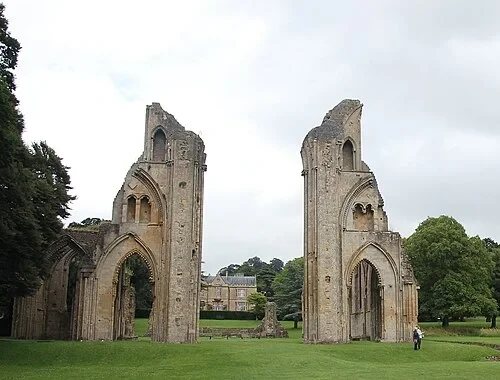 Arches de la Grande Église — Glastonbury Abbey