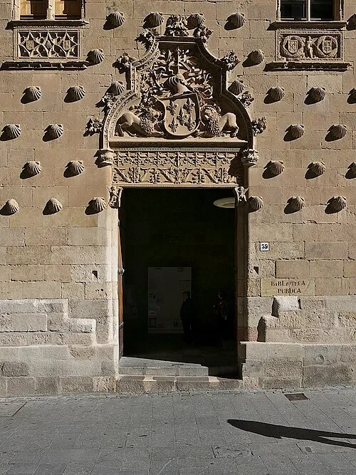 L'entrée principale — Casa de las Conchas