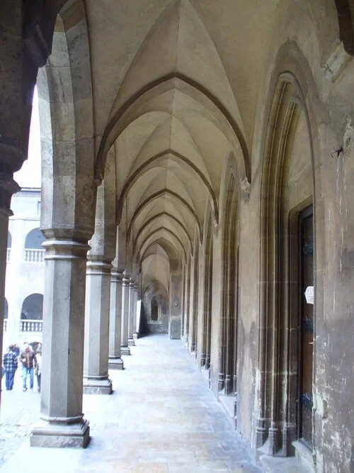 La loggia gothique — Corvin Castle