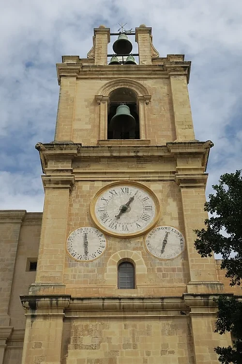 The Three-Faced Clock