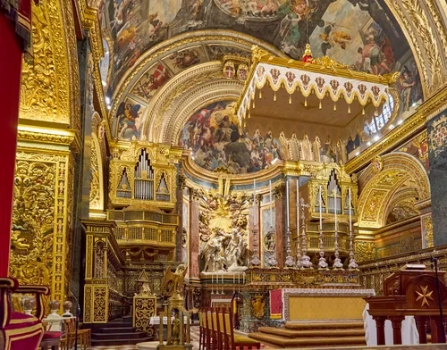 Le maître-autel — St. John's Co-Cathedral