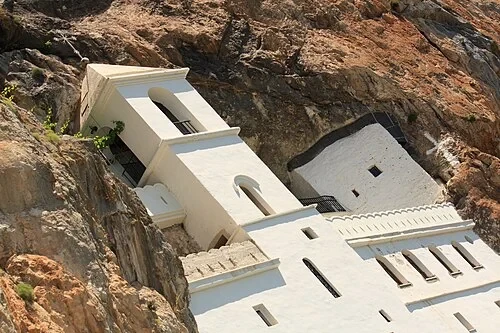 La corniche de la vigne miraculeuse — Manastir Ostrog