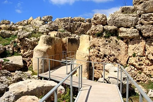 Seuil du temple — Ġgantija